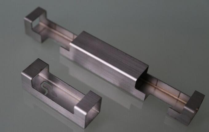 Silikon-Stahl, Laser-Schneidemaschine des Federstahl-YAG für Blech und runder Rohr-Ausschnitt